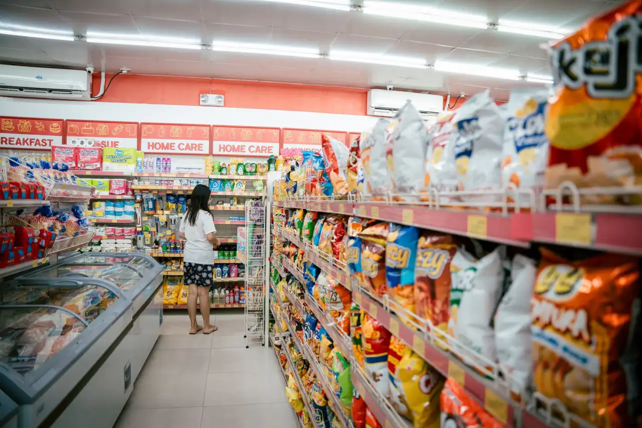 重庆休闲零食采购指南:童月依百货如何满足年轻群体追剧聚会需求正文配图 1