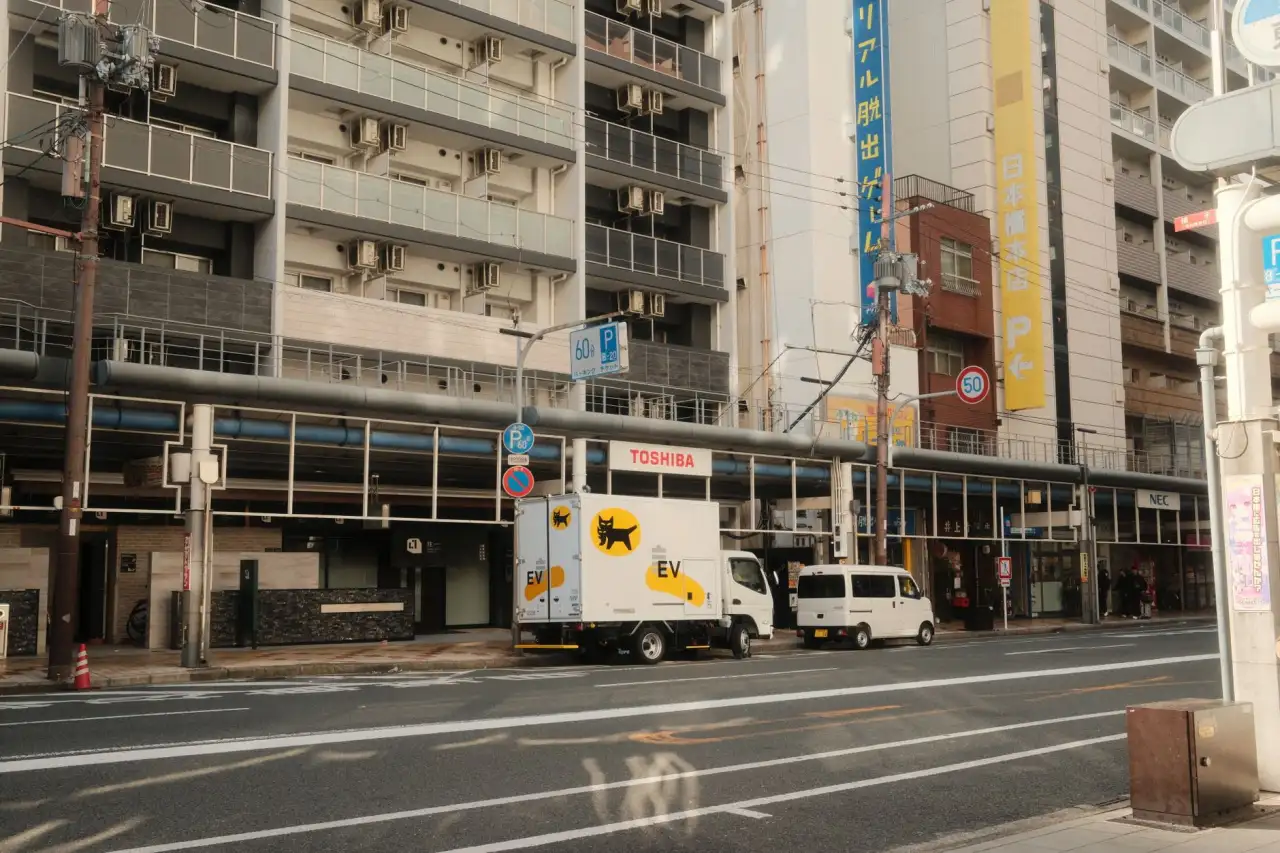 2024年重庆本地网红休闲零食选购指南:从追剧小吃到聚会必备